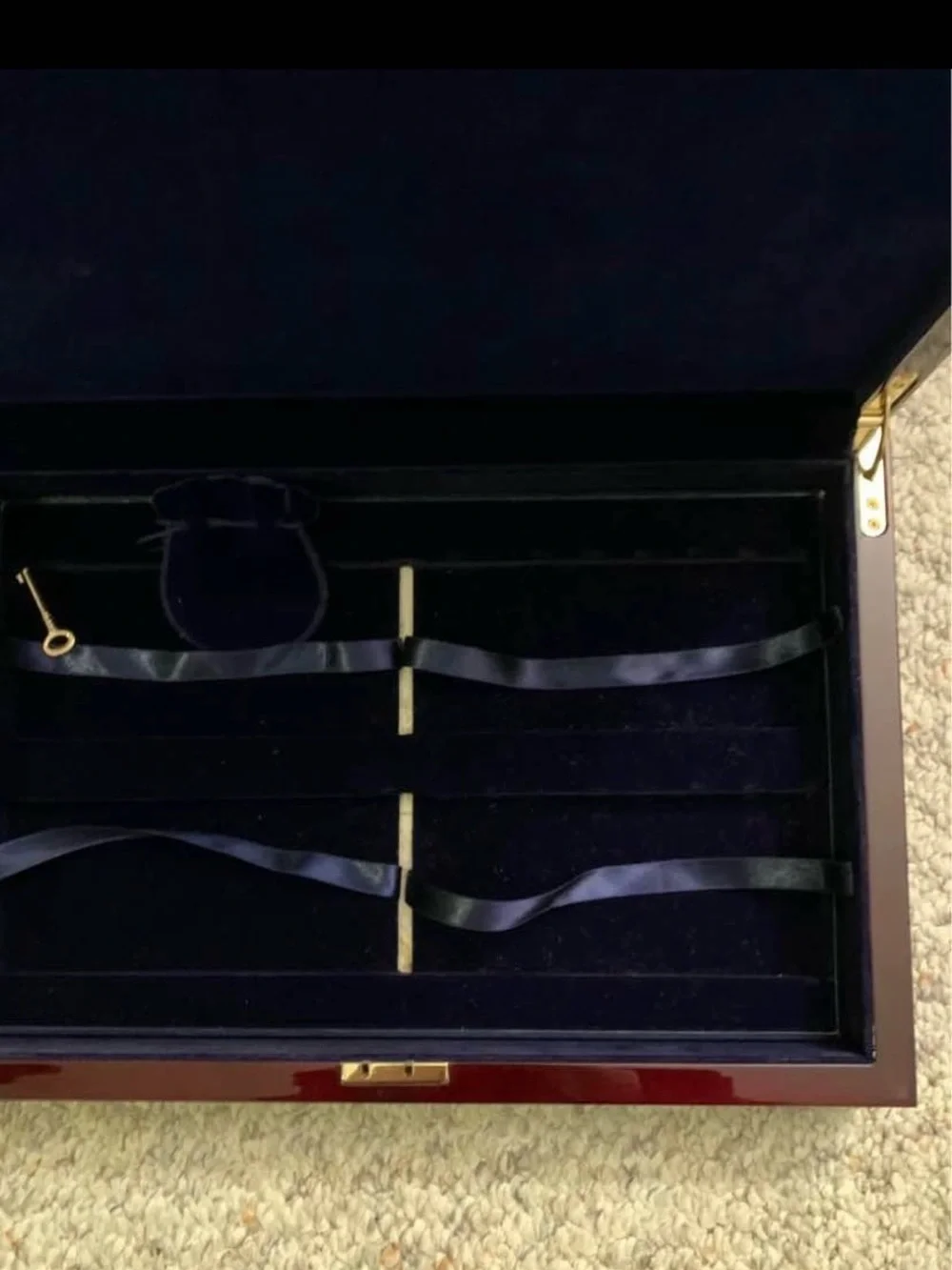 Washington Mint Wooden Presentation Display Case w/ Key & Velvet Bag Empty